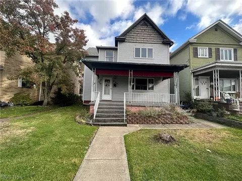 808 Virginia Ave, Follansbee, WV 26037