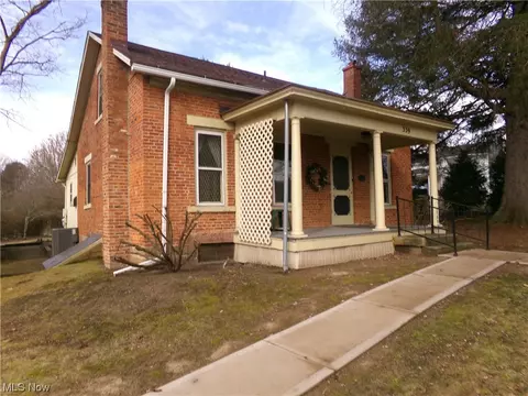 339 West St, Coshocton, OH 43812
