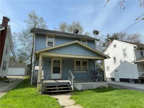 1324 Arnold Ave, Akron, OH 44305