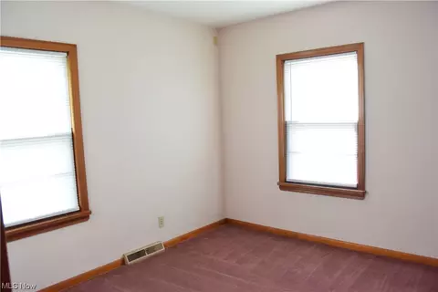 643 Gardendale Ave, Akron, OH 44310 photo 10