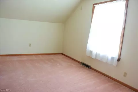 643 Gardendale Ave, Akron, OH 44310 photo 17