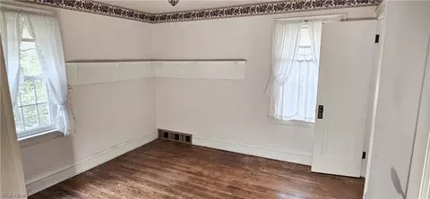 229 E 216th St, Euclid, OH 44123 photo 17