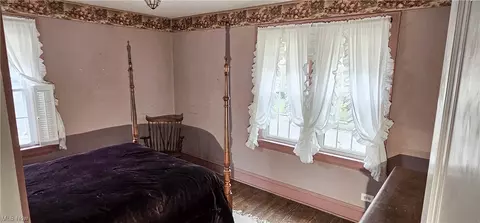229 E 216th St, Euclid, OH 44123 photo 16