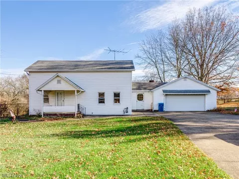 6425 Van Buren Rd, New Franklin, OH 44216