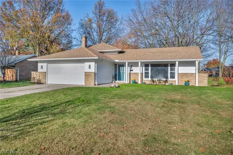 1017 Millridge Rd, Highland Heights, OH 44143