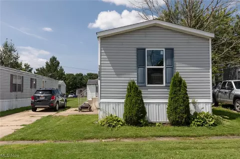11004 Leader Rd, Chardon, OH 44024