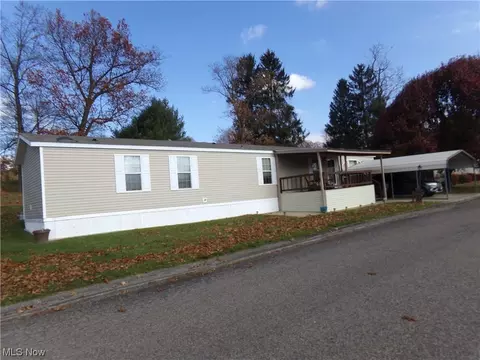 115 Rains Cir, South Zanesville, OH 43701