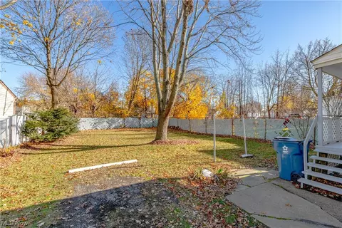 3219 Elyria Ave, Lorain, OH 44055 photo 33