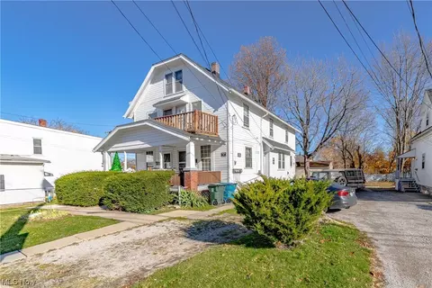 3219 Elyria Ave, Lorain, OH 44055 photo 2
