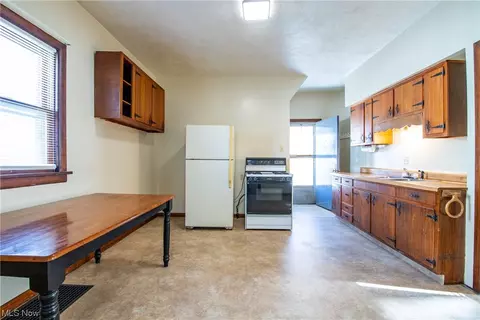 3229 Elyria Ave, Lorain, OH 44055 photo 5
