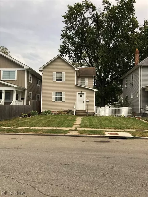 298 Clarendon Ave, Columbus, OH 43223