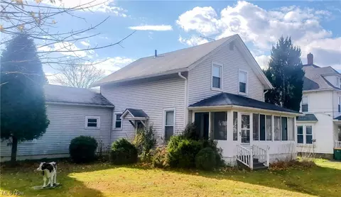 13705 Spring St #W, Burton, OH 44021