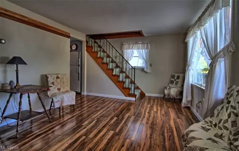 3046 Grant St, Lorain, OH 44052 photo 3