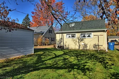 3046 Grant St, Lorain, OH 44052 photo 15
