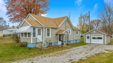 556 W Texas Ave, Sebring, OH 44672