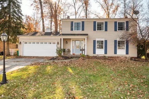 1074 John Glenn Dr, Seven Hills, OH 44131