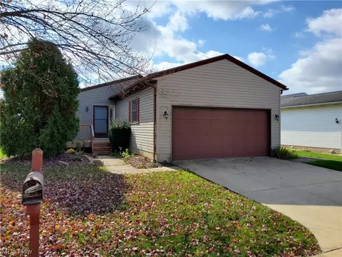 144 Royal Crest Dr #B, Seville, OH 44273