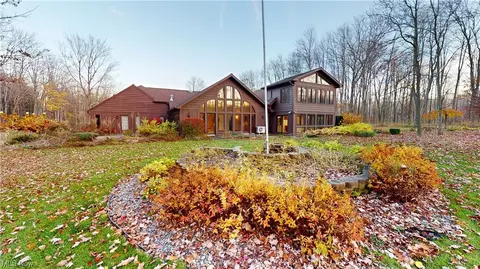 1975 Austinburg Rd, Ashtabula, OH 44004 photo 2
