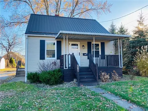 218 29th St SW, Canton, OH 44706