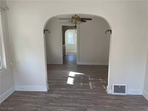 116 Hawthorne St, Elyria, OH 44035 photo 12