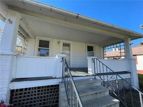 116 Hawthorne St, Elyria, OH 44035 photo 4