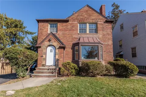 2171 Jackson Blvd, University Heights, OH 44118