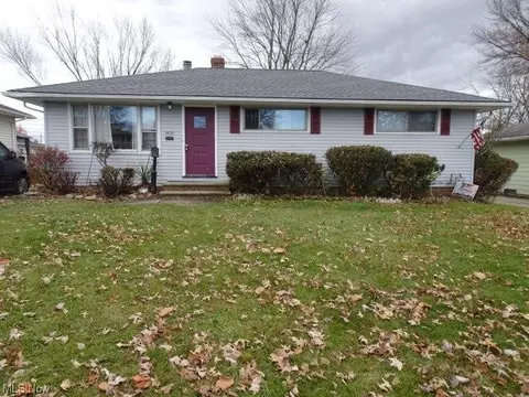 11525 Kader Dr, Parma, OH 44130