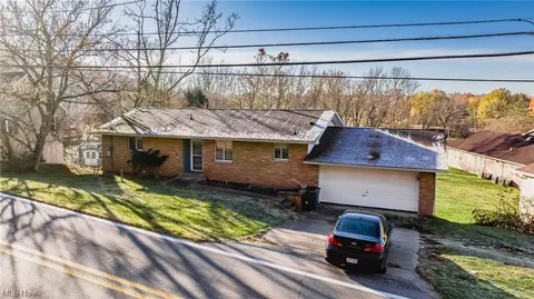 90 Old Saint Marys Pike, Parkersburg, WV 26104