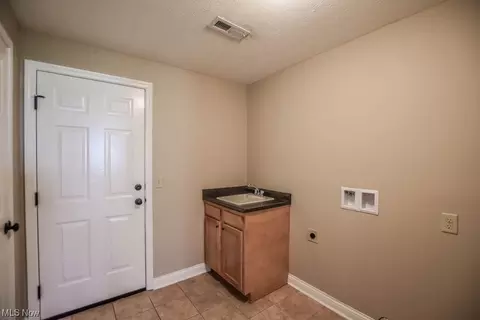 1311 Cascade Cir NW, Canton, OH 44708 photo 10