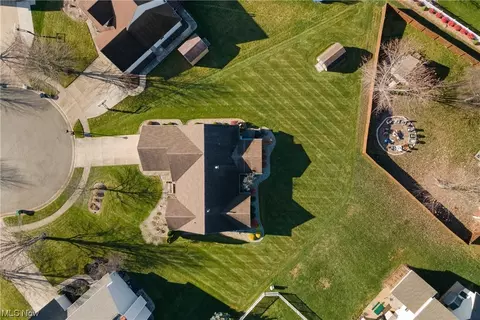 8366 Turquoise Ave NE, Canton, OH 44721 photo 24