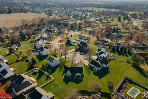 8366 Turquoise Ave NE, Canton, OH 44721 photo 26