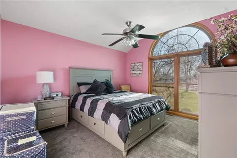 8366 Turquoise Ave NE, Canton, OH 44721 photo 16