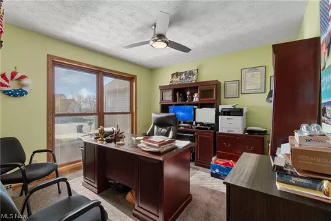 8366 Turquoise Ave NE, Canton, OH 44721 photo 17