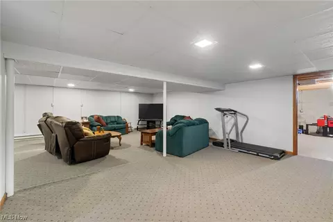 8366 Turquoise Ave NE, Canton, OH 44721 photo 20