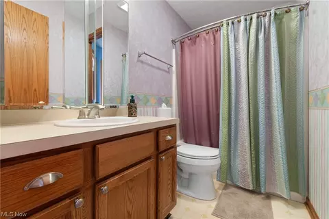 8366 Turquoise Ave NE, Canton, OH 44721 photo 18