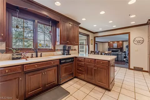 5339 Saint Andrews St NW, Canton, OH 44708 photo 7
