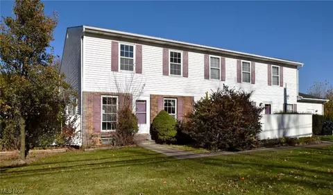 6586 Liberty Bell Dr #22D, Brook Park, OH 44142