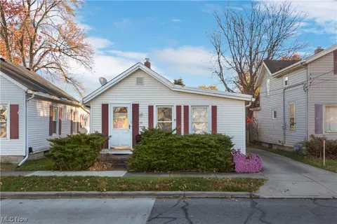 111 Forest St, Amherst, OH 44001