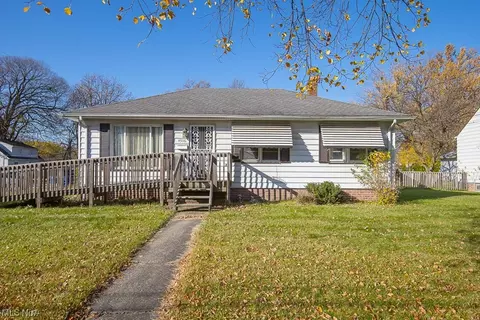4506 W 156th St, Cleveland, OH 44135