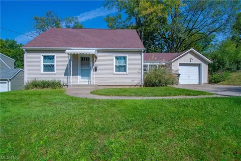 1501 36th St NW, Canton, OH 44709