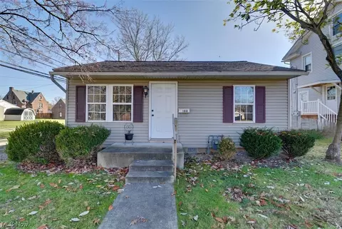 108 W 21 St, Dover, OH 44622