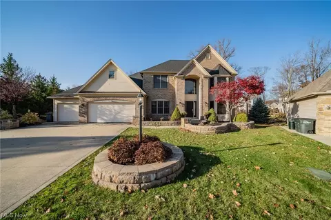 4948 Cypress Pt, Independence, OH 44131
