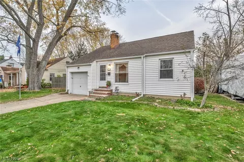 128 Jacqueline Dr, Berea, OH 44017