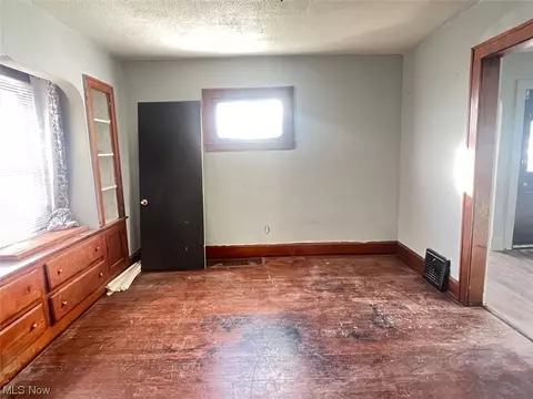 968 Pardee Ave, Akron, OH 44306 photo 8