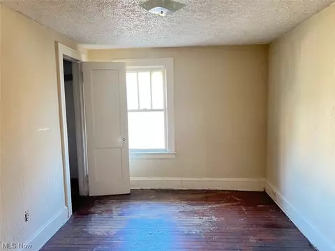968 Pardee Ave, Akron, OH 44306 photo 13
