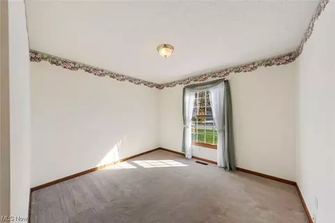 125 Augusta Dr, Elyria, OH 44035 photo 11