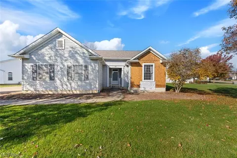 125 Augusta Dr, Elyria, OH 44035
