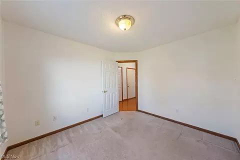 125 Augusta Dr, Elyria, OH 44035 photo 10