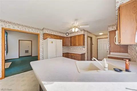 125 Augusta Dr, Elyria, OH 44035 photo 6