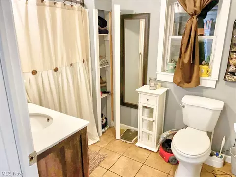 112 Brinker St, Bellevue, OH 44811 photo 8